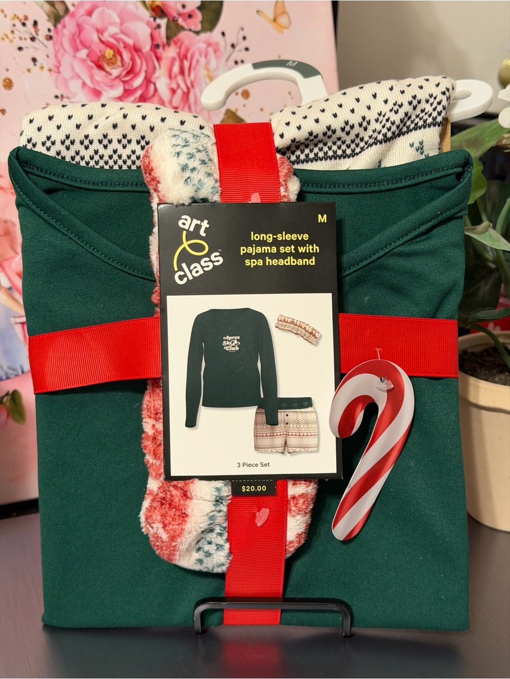 art class Dark Green Long-Sleeve Girls Pajama Set with Spa Headband Medium